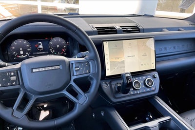 2026 Land Rover Defender 110 X-Dynamic SE