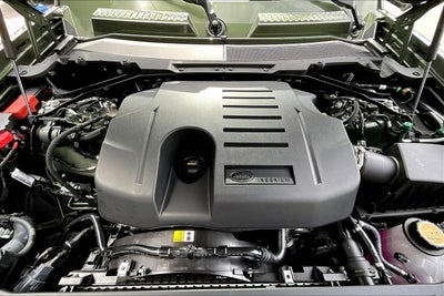 2026 Land Rover Defender 110 X-Dynamic SE