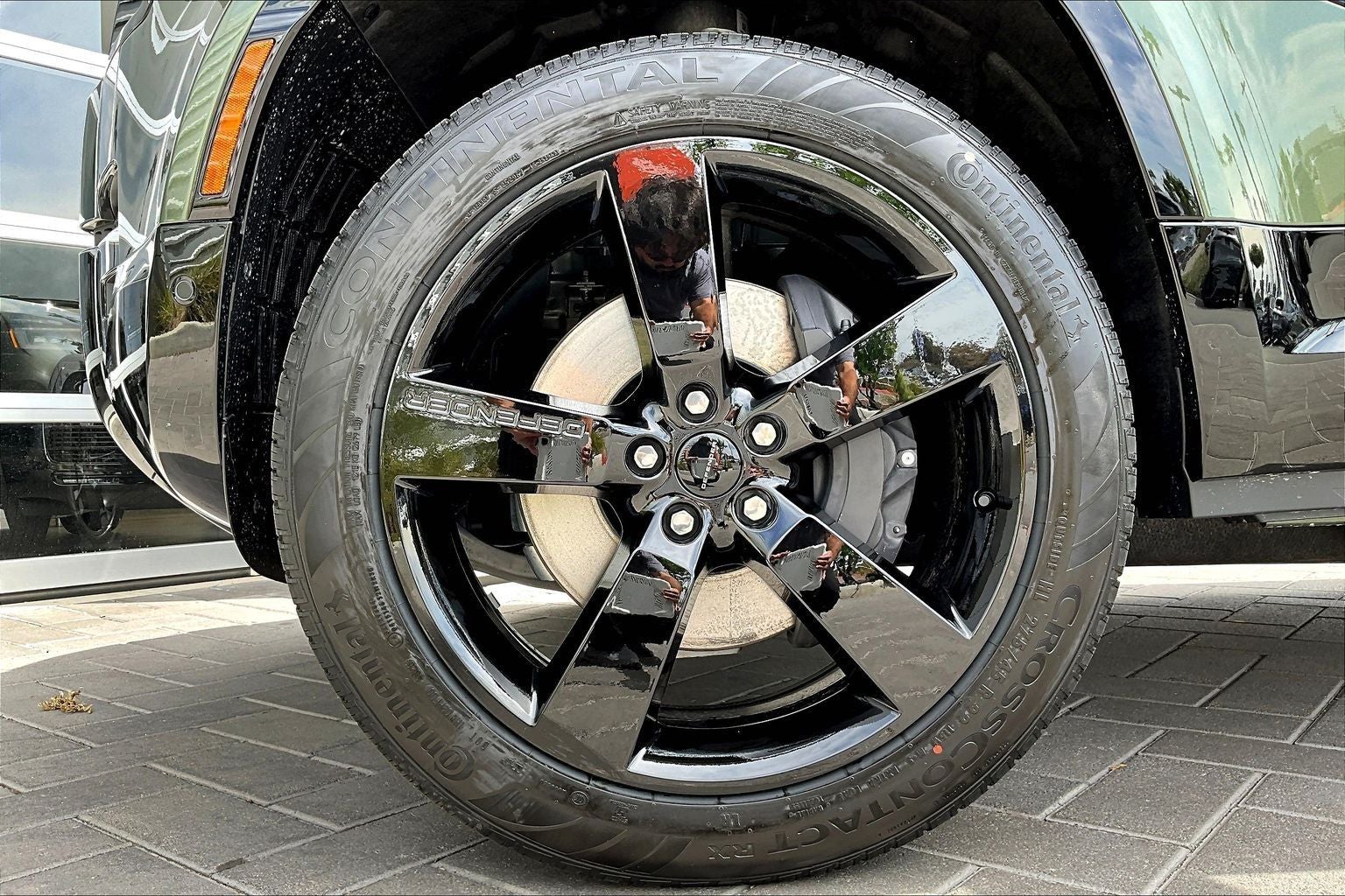 2026 Land Rover Defender 110 X-Dynamic SE