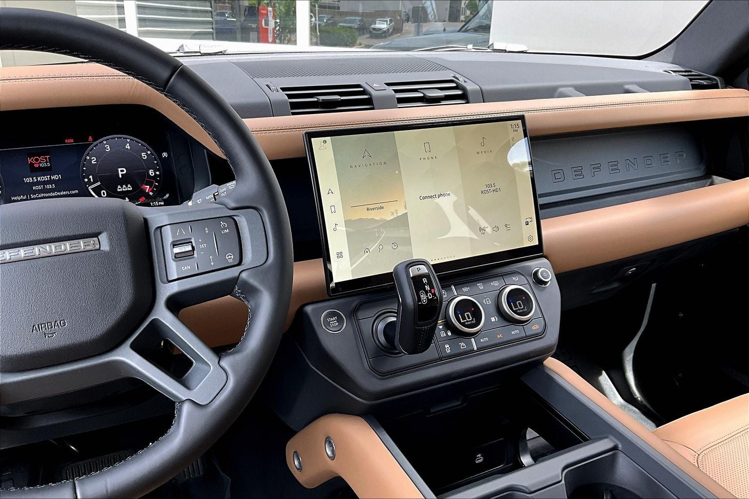 2026 Land Rover Defender 110 X-Dynamic SE