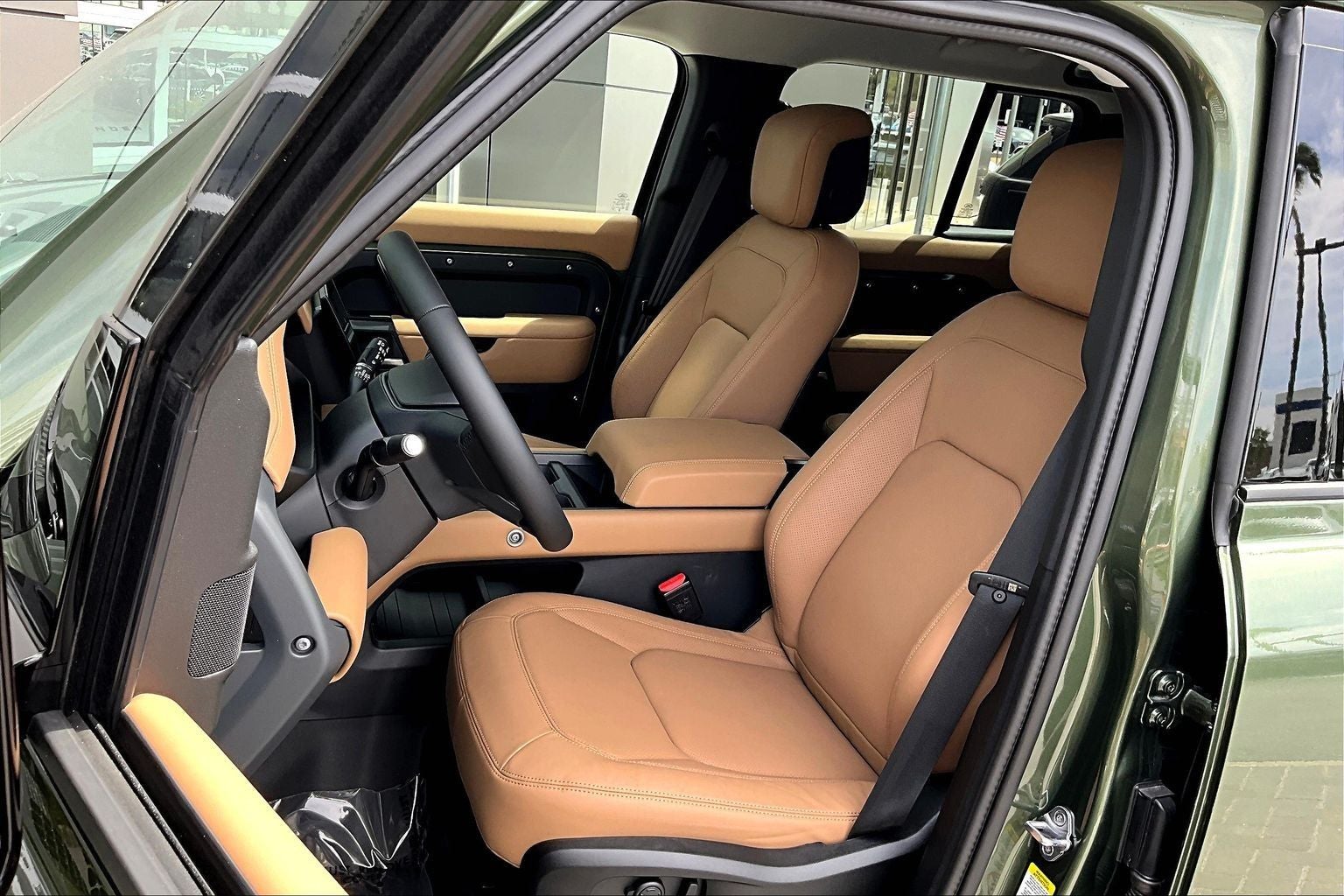 2026 Land Rover Defender 110 X-Dynamic SE