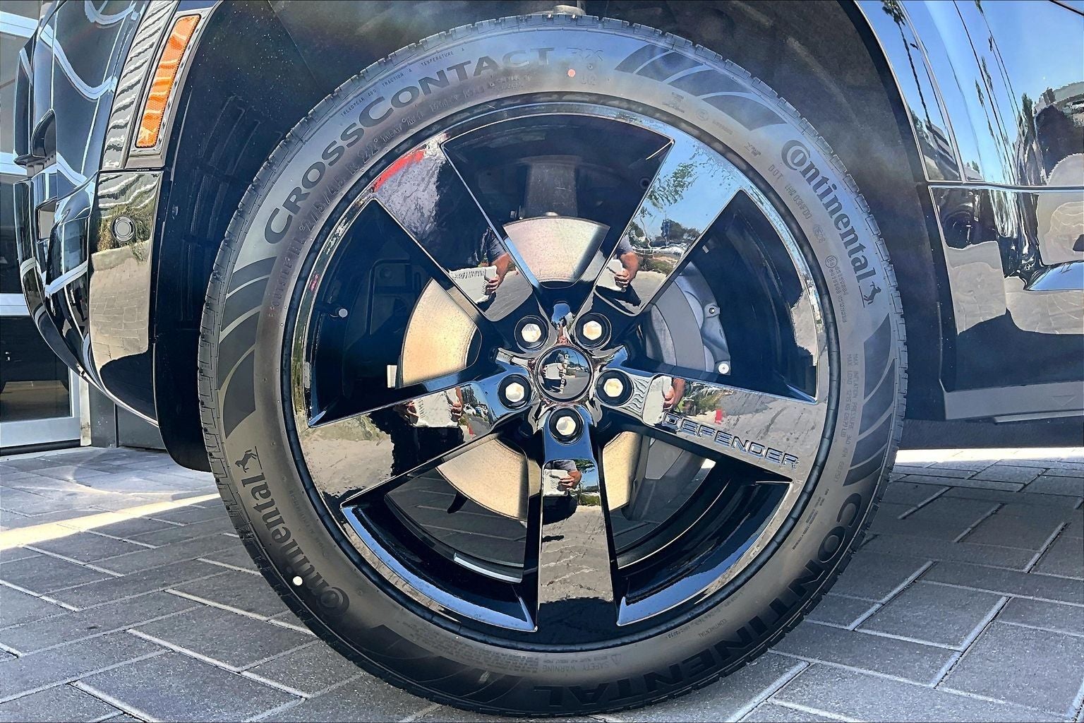 2026 Land Rover Defender 110 X-Dynamic SE