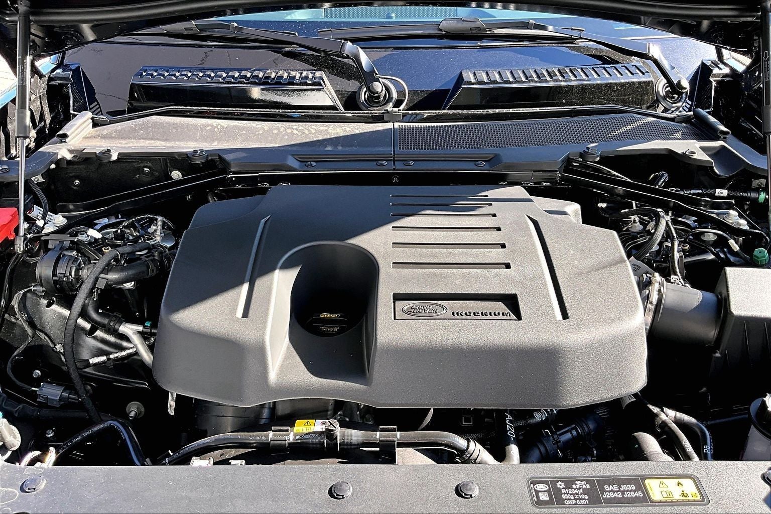 2026 Land Rover Defender 110 X-Dynamic SE