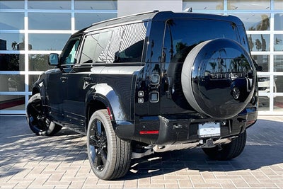 2026 Land Rover Defender 110 X-Dynamic SE