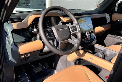 2026 Land Rover Defender 110 X-Dynamic SE