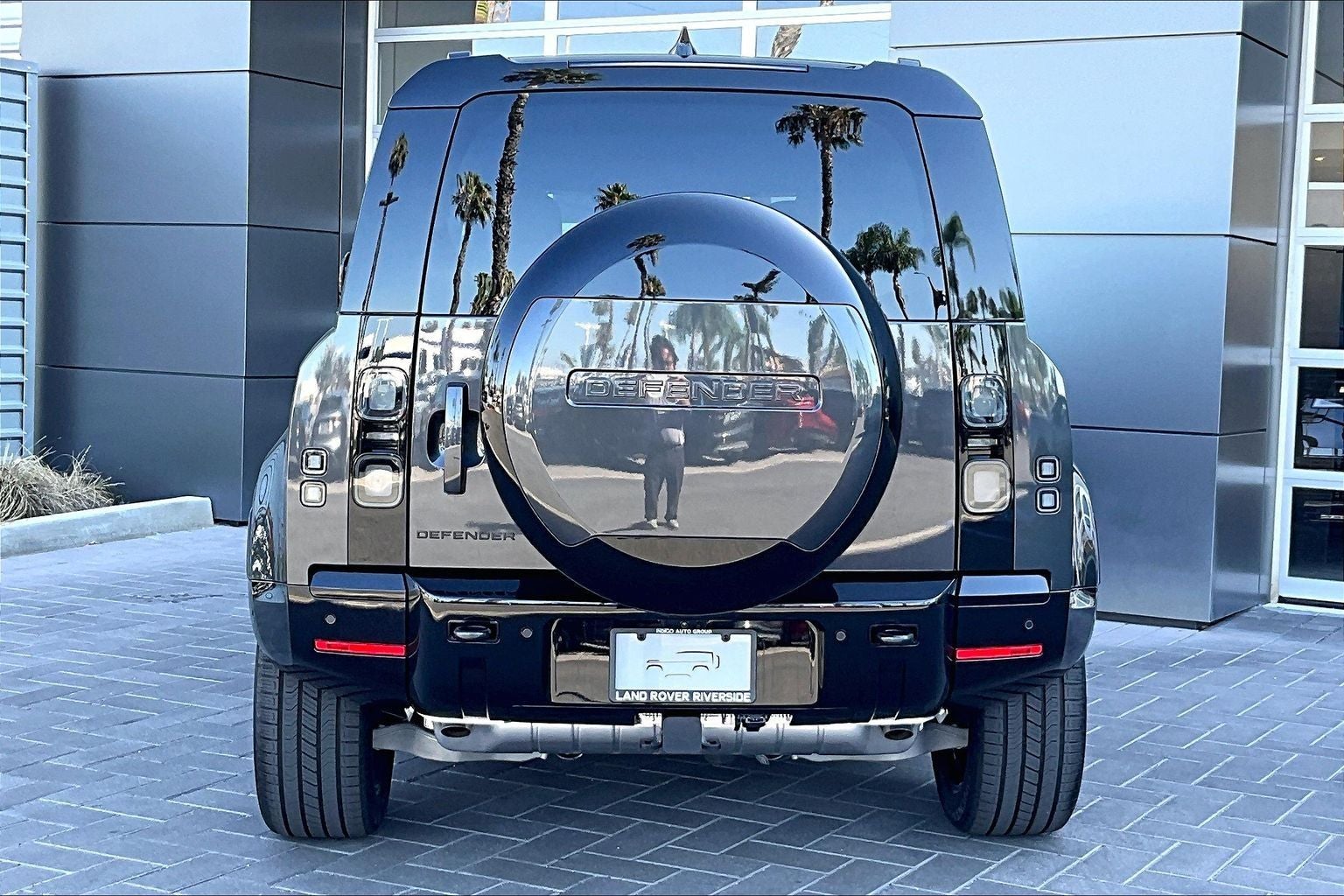 2026 Land Rover Defender 110 X-Dynamic SE