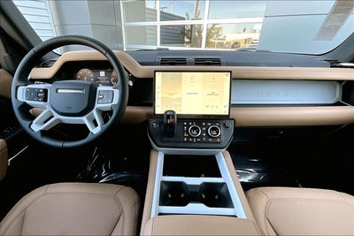 2026 Land Rover Defender 110 X-Dynamic SE