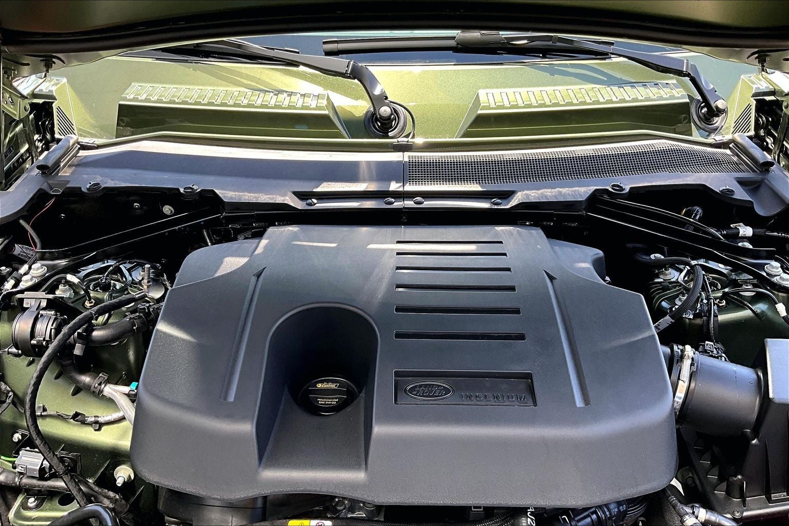 2026 Land Rover Defender 110 X-Dynamic SE