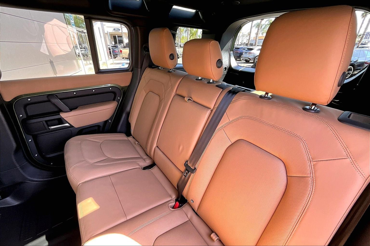 2026 Land Rover Defender 110 X-Dynamic SE