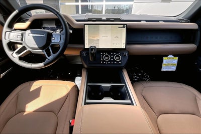 2026 Land Rover Defender 110 X-Dynamic SE