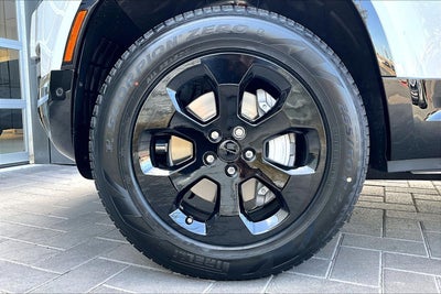 2026 Land Rover Defender 110 X-Dynamic SE