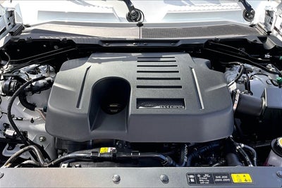 2026 Land Rover Defender 110 X-Dynamic SE
