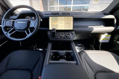 2026 Land Rover Defender 110 X-Dynamic SE
