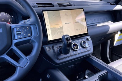 2026 Land Rover Defender 110 X-Dynamic SE