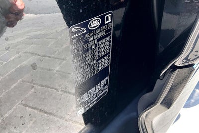 2026 Land Rover Defender 110 X-Dynamic SE
