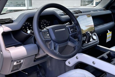 2026 Land Rover Defender 110 X-Dynamic SE