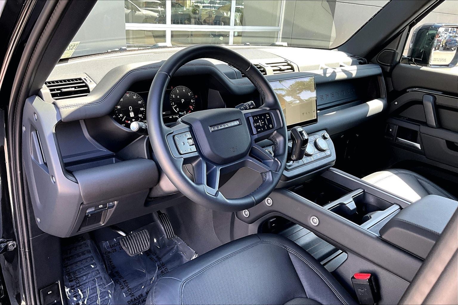 2025 Land Rover Defender 110 X-Dynamic SE