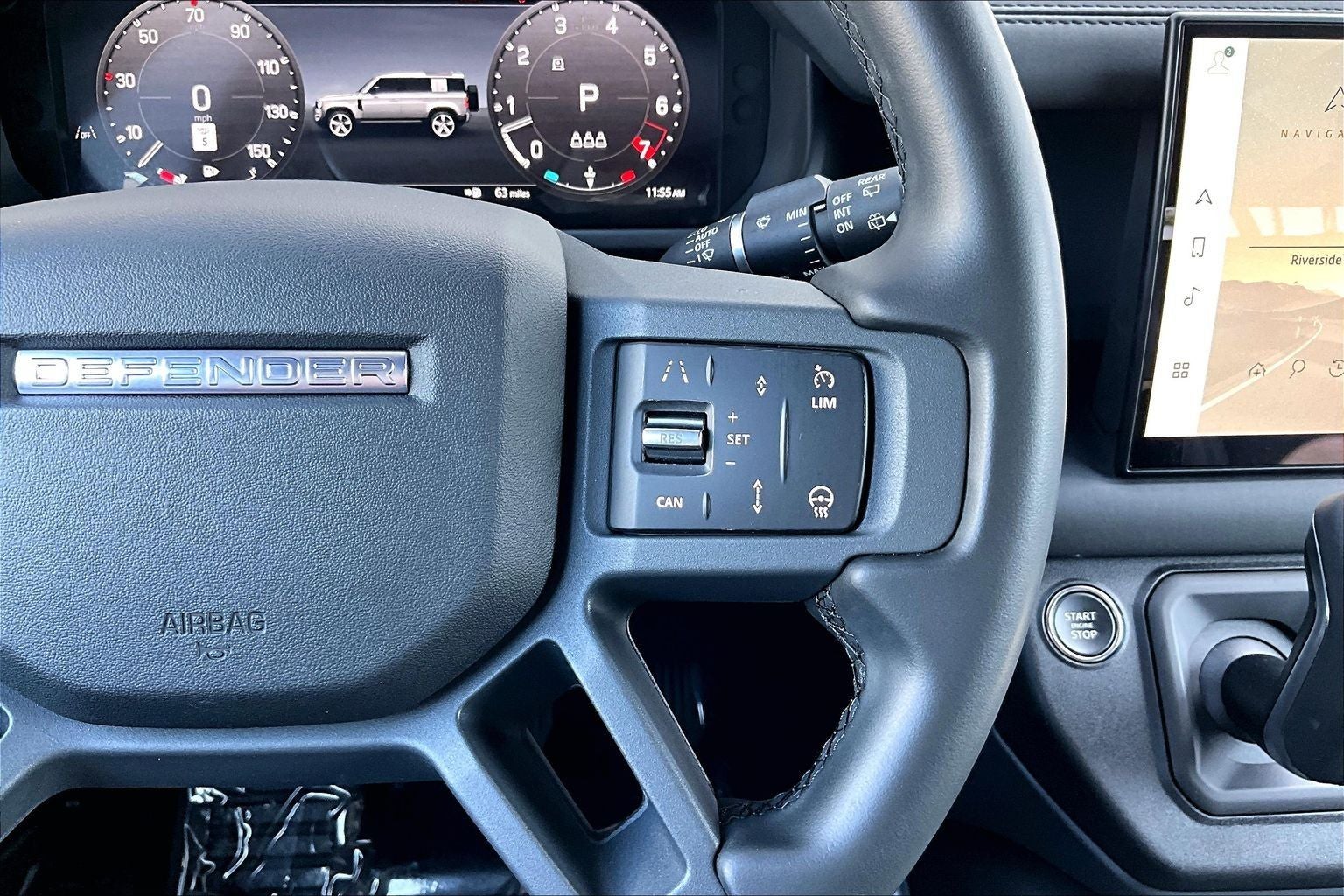 2025 Land Rover Defender 110 X-Dynamic SE