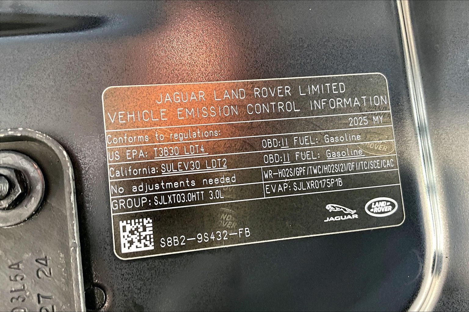 2025 Land Rover Defender 110 X-Dynamic SE