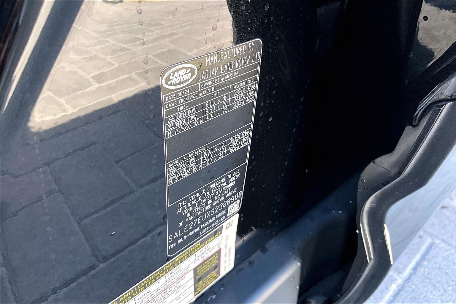2025 Land Rover Defender 110 X-Dynamic SE