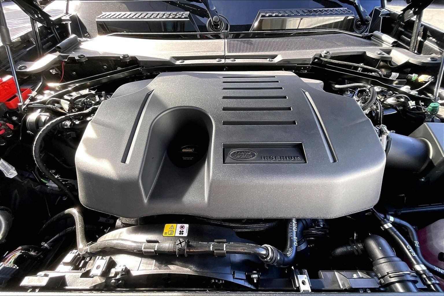 2026 Land Rover Defender 110 X-Dynamic SE