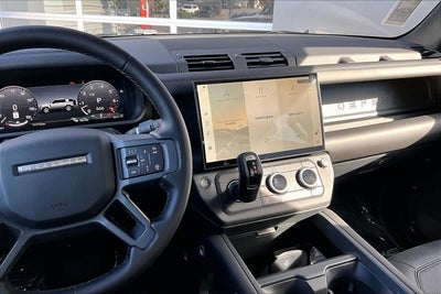 2026 Land Rover Defender 110 X-Dynamic SE