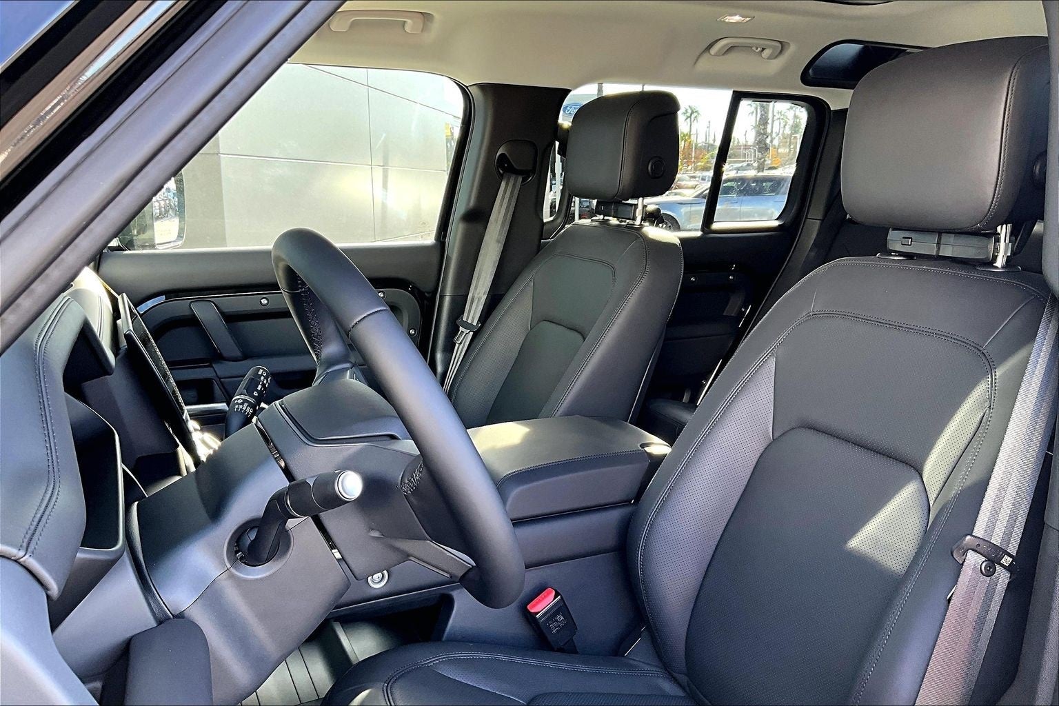 2026 Land Rover Defender 110 X-Dynamic SE