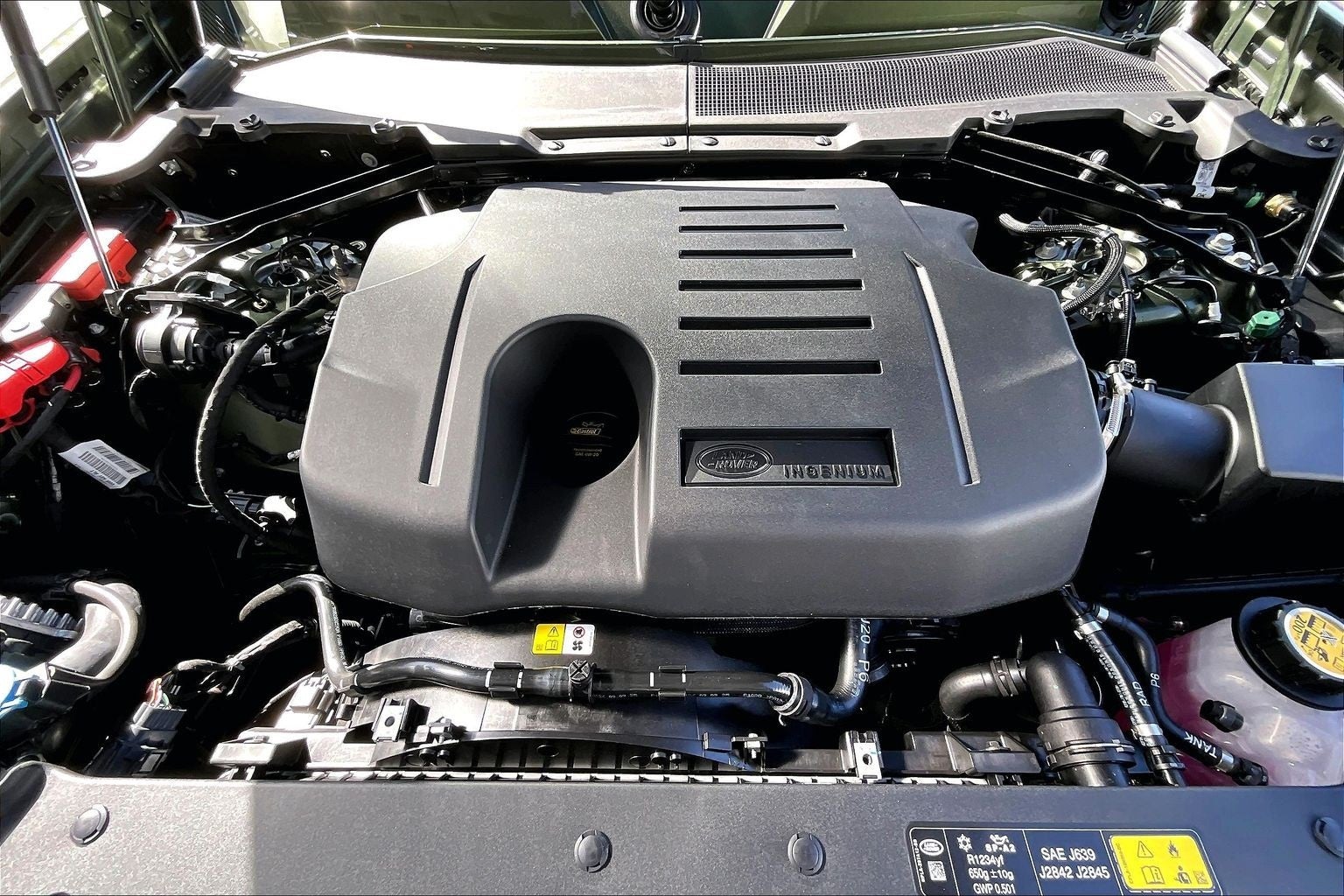 2026 Land Rover Defender 110 X-Dynamic SE