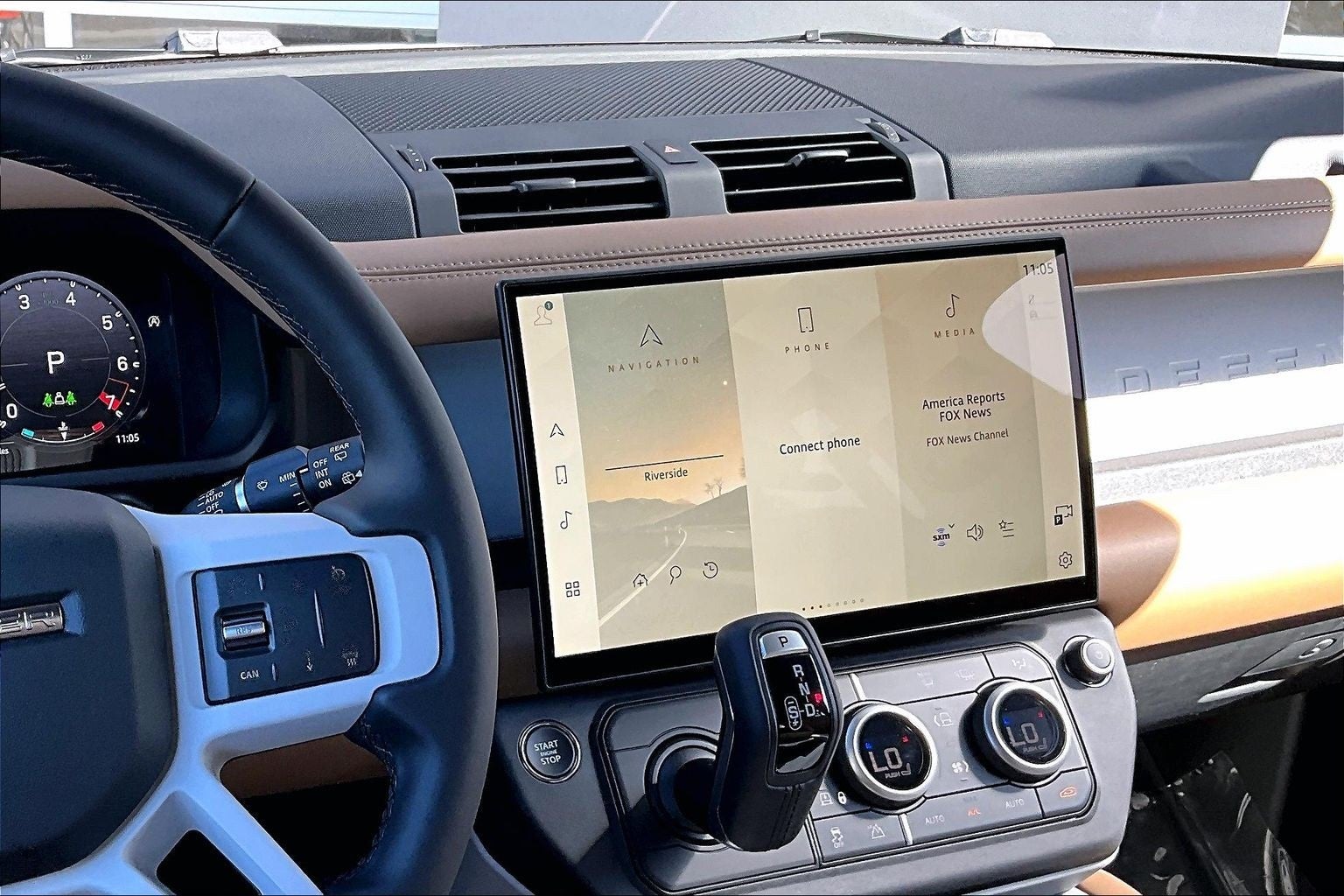 2026 Land Rover Defender 110 X-Dynamic SE