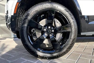 2026 Land Rover Defender 110 X-Dynamic SE