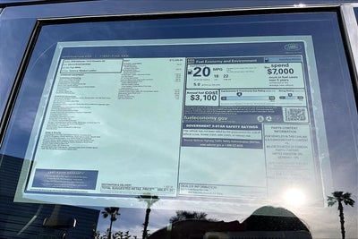 2026 Land Rover Defender 110 X-Dynamic SE