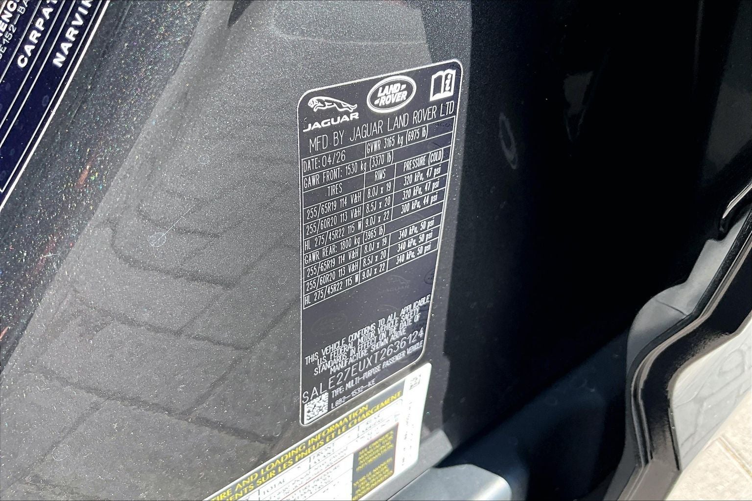 2026 Land Rover Defender 110 X-Dynamic SE
