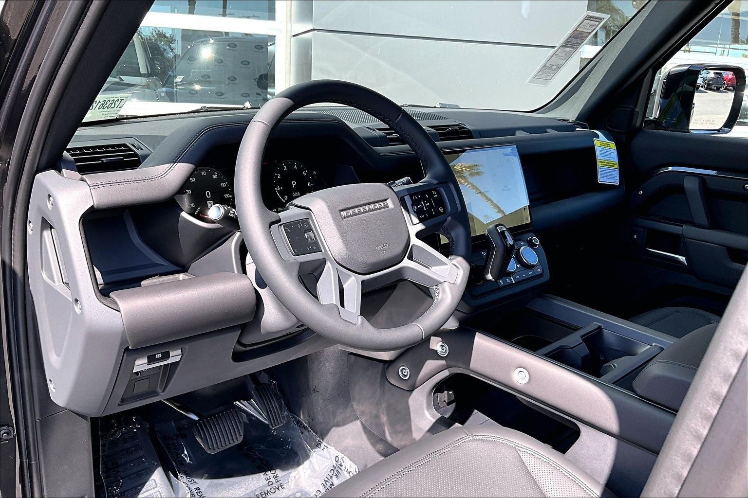 2026 Land Rover Defender 110 X-Dynamic SE