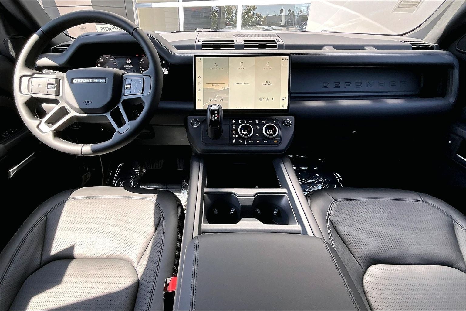 2026 Land Rover Defender 110 X-Dynamic SE