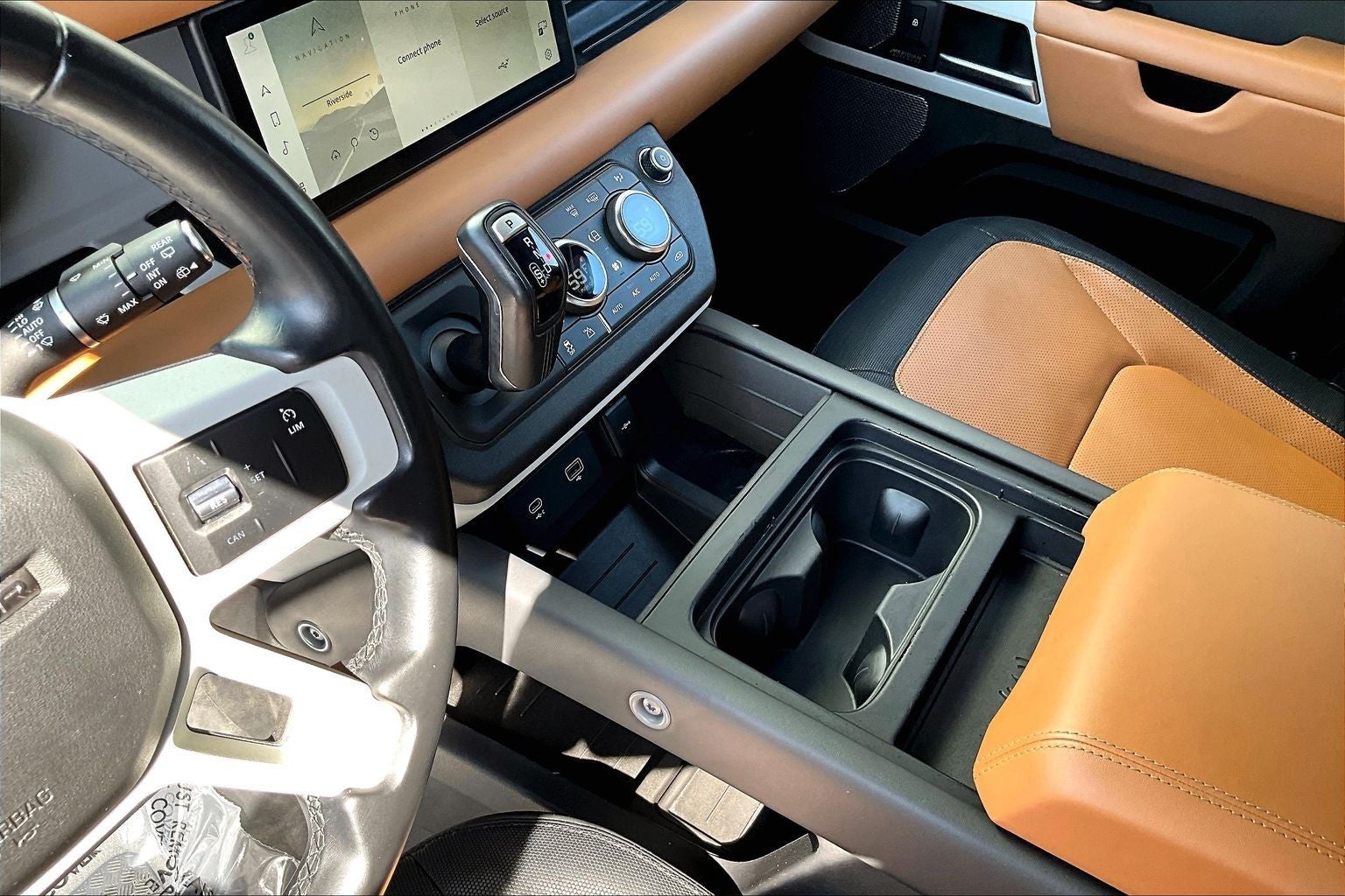 2023 Land Rover Defender 110 X-Dynamic SE