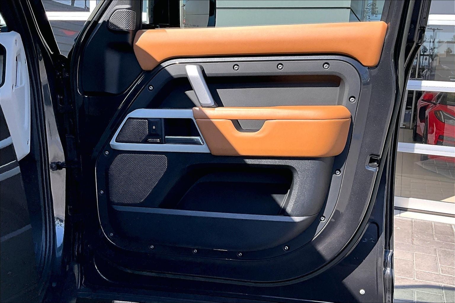 2023 Land Rover Defender 110 X-Dynamic SE
