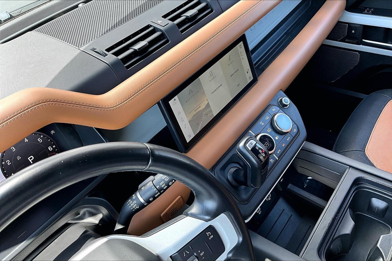 2023 Land Rover Defender 110 X-Dynamic SE