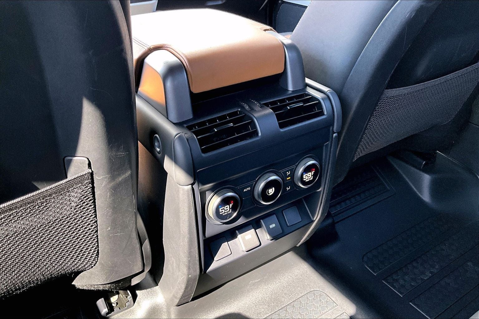 2023 Land Rover Defender 110 X-Dynamic SE