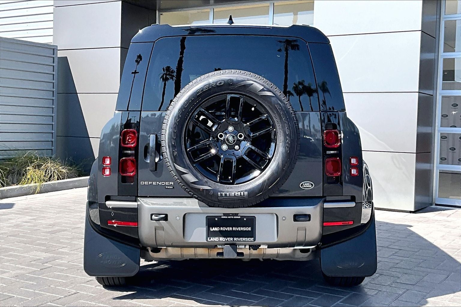 2023 Land Rover Defender 110 X-Dynamic SE