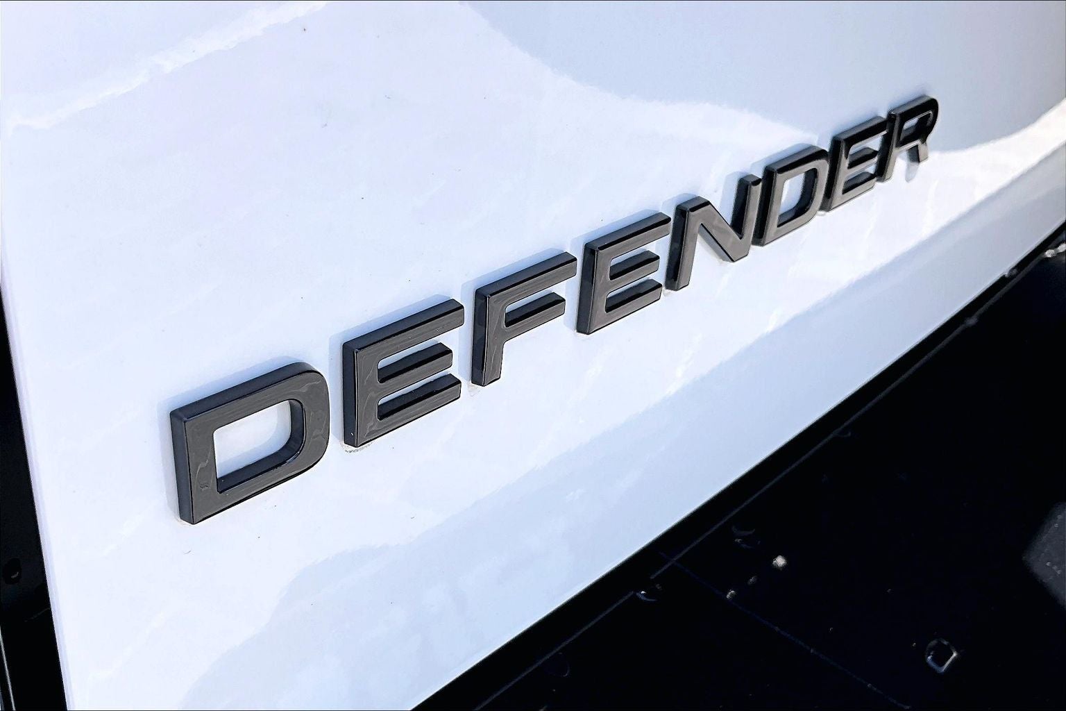 2025 Land Rover Defender 110 X-Dynamic SE
