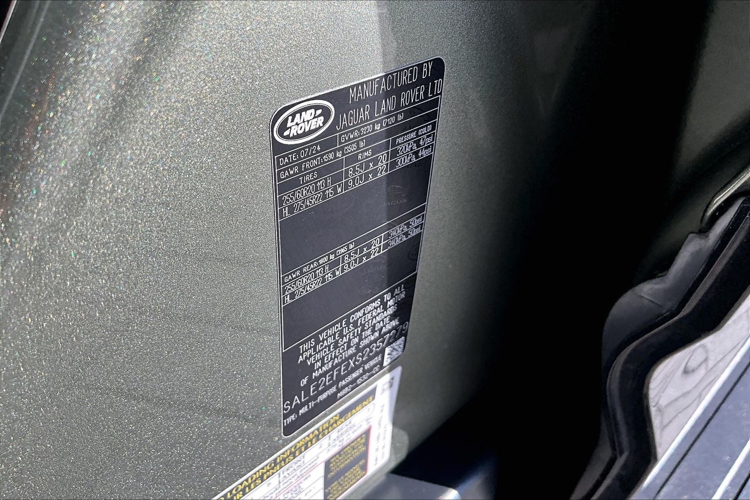 2025 Land Rover Defender 110 X-Dynamic SE