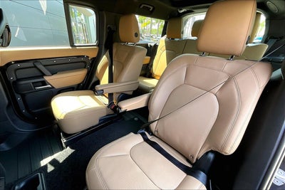 2026 Land Rover Defender 130 X-Dynamic SE