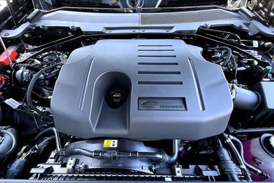 2026 Land Rover Defender 130 X-Dynamic SE