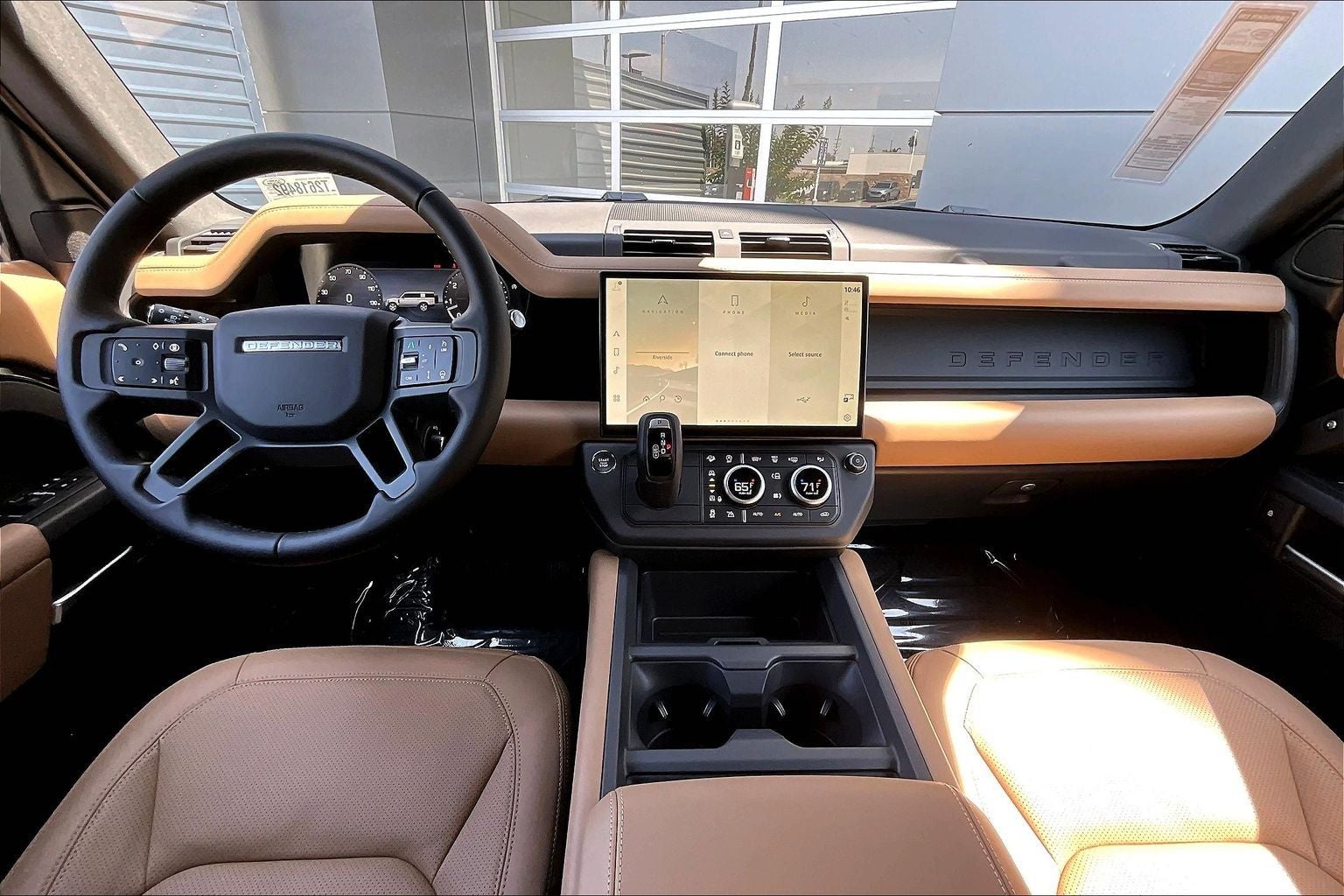 2026 Land Rover Defender 130 X-Dynamic SE