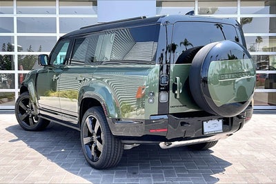 2026 Land Rover Defender 130 X-Dynamic SE