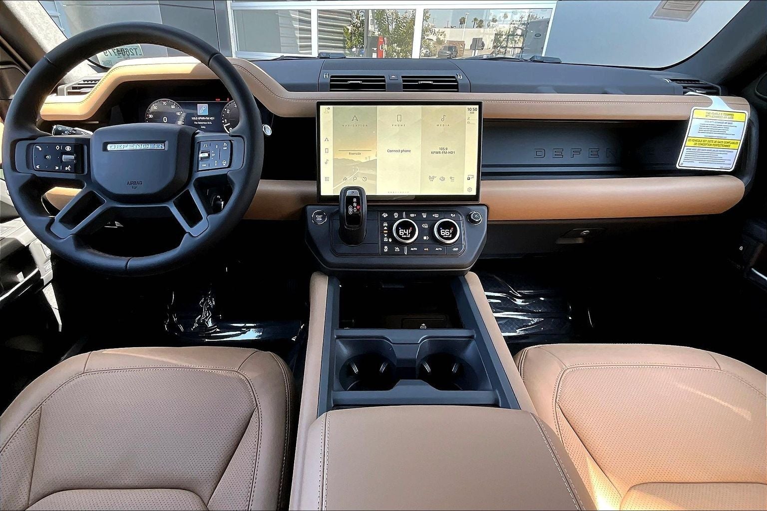 2026 Land Rover Defender 130 X-Dynamic SE