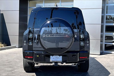 2026 Land Rover Defender 130 X-Dynamic SE