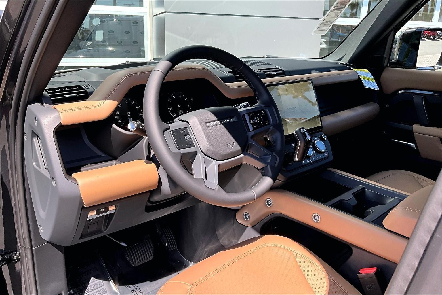2026 Land Rover Defender 130 X-Dynamic SE