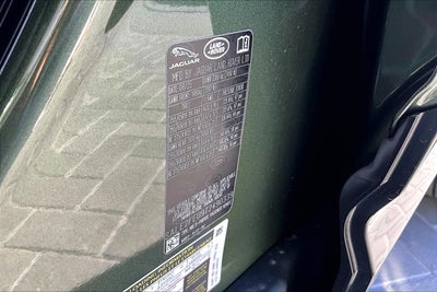 2026 Land Rover Defender 130 X-Dynamic SE