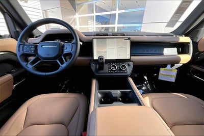 2026 Land Rover Defender 130 X-Dynamic SE